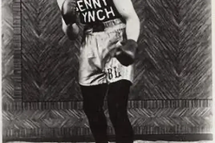 Former World flyweight boxing champion Benny Lynch died.