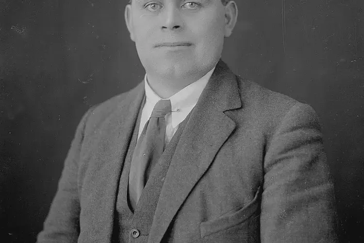 Dan Breen, nationalist revolutionary and politician, is born near Soloheadbeg, Co. Tipperary