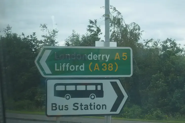 A charter incorporates Derry as the city of Londonderry and creates the new county of Londonderry