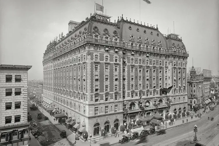 First Irish Race Convention is held in New York City