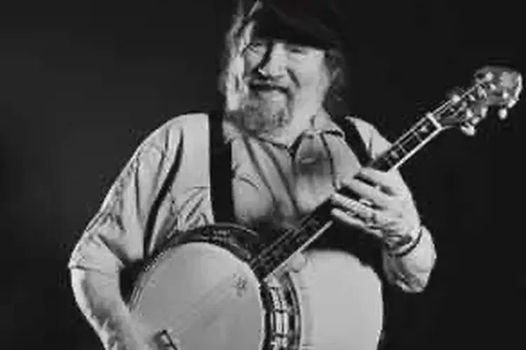 Bernard Noël 'Banjo Barney' McKenna, founding member of the Dubliners, born in Dublin
