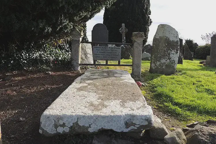 Edward the Bruce of Scotland and his Irish allies win the battle of Skerries in Kildare