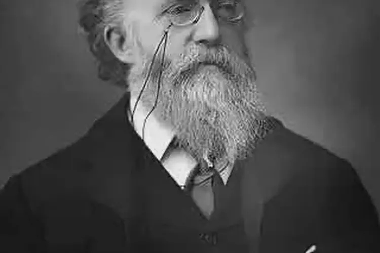 Justin McCarthy, politician, novelist and historian, is born in Cork