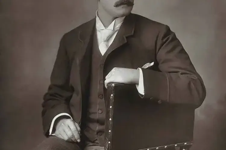 Thomas Heazle Parke, surgeon, military officer and author, born